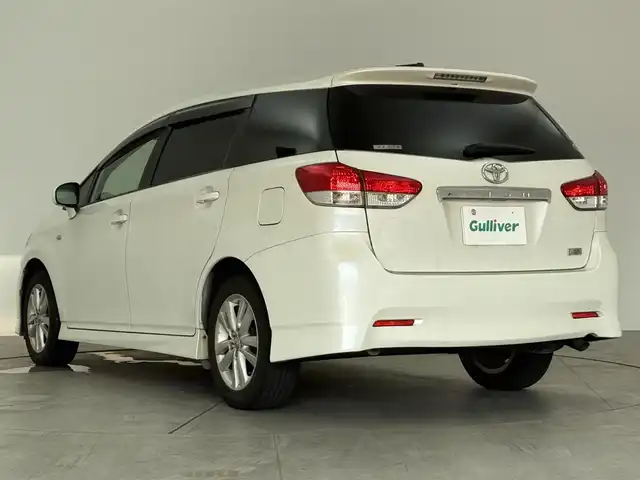 トヨタ ウィッシュ 1．8S 愛知県 2011(平23)年 9.4万km ホワイトパールクリスタルシャイン １オーナー　/サンルーフ　/ナビＮＨＺＮ－Ｗ６１Ｇ　/ビルトＥＴＣ　/パドルシフト　/スマートキー/オートライト　/電格ミラー　/レザー調シートカバー　/アルミホイール　/ＨＩＤライト　/プッシュスタート　/ＢＴ