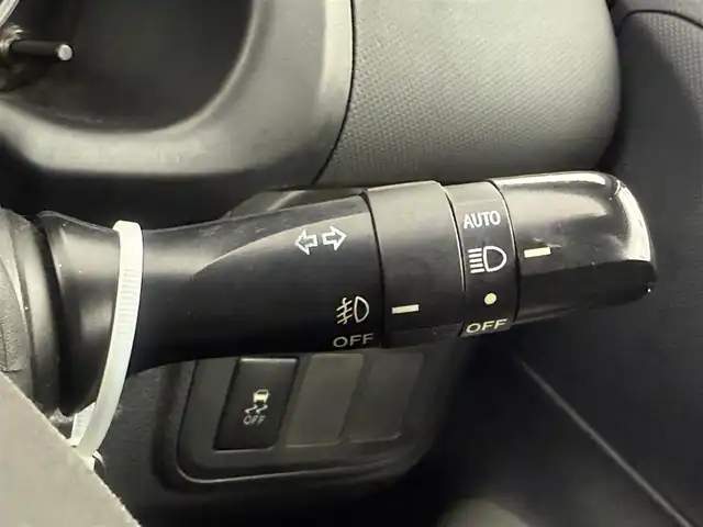 トヨタ ウィッシュ 1．8S 愛知県 2011(平23)年 9.4万km ホワイトパールクリスタルシャイン １オーナー　/サンルーフ　/ナビＮＨＺＮ－Ｗ６１Ｇ　/ビルトＥＴＣ　/パドルシフト　/スマートキー/オートライト　/電格ミラー　/レザー調シートカバー　/アルミホイール　/ＨＩＤライト　/プッシュスタート　/ＢＴ