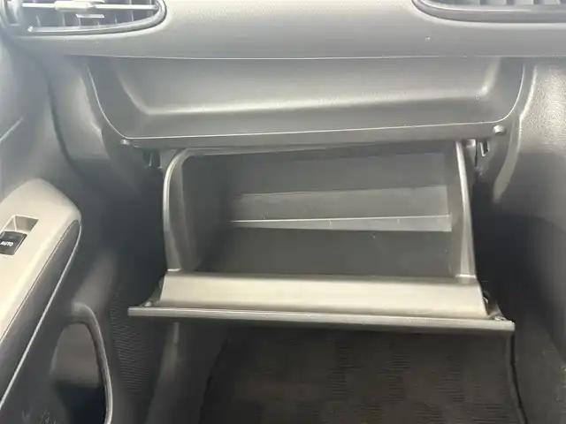トヨタ ウィッシュ 1．8S 愛知県 2011(平23)年 9.4万km ホワイトパールクリスタルシャイン １オーナー　/サンルーフ　/ナビＮＨＺＮ－Ｗ６１Ｇ　/ビルトＥＴＣ　/パドルシフト　/スマートキー/オートライト　/電格ミラー　/レザー調シートカバー　/アルミホイール　/ＨＩＤライト　/プッシュスタート　/ＢＴ