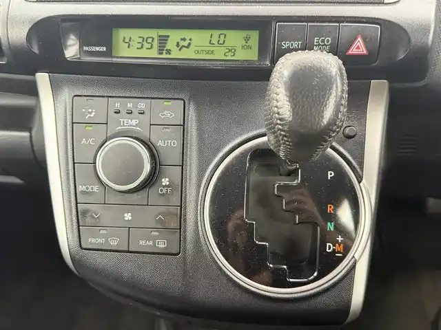 トヨタ ウィッシュ 1．8S 愛知県 2011(平23)年 9.4万km ホワイトパールクリスタルシャイン １オーナー　/サンルーフ　/ナビＮＨＺＮ－Ｗ６１Ｇ　/ビルトＥＴＣ　/パドルシフト　/スマートキー/オートライト　/電格ミラー　/レザー調シートカバー　/アルミホイール　/ＨＩＤライト　/プッシュスタート　/ＢＴ