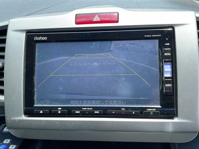 ホンダ フリード G プレミアムエディション 鹿児島県 2016(平28)年 11.3万km パール 純正SDナビ/Bluetooth/CD/SD/AM/FM/バックカメラ/パワースライドドア/ETC/クルーズコントロール/後席モニター/電動格納ミラー/純正フロアマット/純正ドアバイザー/横滑り防止装置/AC