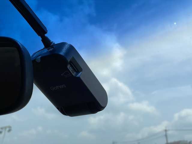 ホンダ フリード G プレミアムエディション 鹿児島県 2016(平28)年 11.3万km パール 純正SDナビ/Bluetooth/CD/SD/AM/FM/バックカメラ/パワースライドドア/ETC/クルーズコントロール/後席モニター/電動格納ミラー/純正フロアマット/純正ドアバイザー/横滑り防止装置/AC