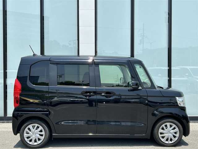 ホンダ Ｎ ＢＯＸ L 大阪府 2022(令4)年 2.2万km クリスタルブラックパール 純正ナビ/   フルセグTV/CD/DVD/Bluetooth/USB/バックモニター/衝突軽減ブレーキ/コーナーセンサー/前席シートヒーター/片側パワースライドドア/レーダークルーズコントロール/レーンキープアシスト/アイドリングストップ/ドライブレコーダー/オートマチックハイビーム/純正14インチアルミホイール/純正フロアマット/プッシュスタート/スマートキー/ＥＴＣ/ＬＥＤ/禁煙車