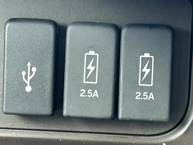 ホンダ Ｎ ＢＯＸ L 大阪府 2022(令4)年 2.2万km クリスタルブラックパール 純正ナビ/   フルセグTV/CD/DVD/Bluetooth/USB/バックモニター/衝突軽減ブレーキ/コーナーセンサー/前席シートヒーター/片側パワースライドドア/レーダークルーズコントロール/レーンキープアシスト/アイドリングストップ/ドライブレコーダー/オートマチックハイビーム/純正14インチアルミホイール/純正フロアマット/プッシュスタート/スマートキー/ＥＴＣ/ＬＥＤ/禁煙車