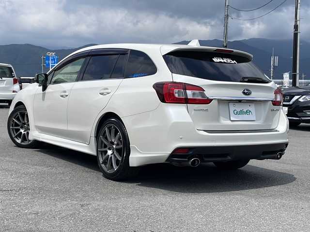 スバル レヴォーグ 1．6GT アイサイト 山梨県 2014(平26)年 6.1万km クリスタルホワイトP ４WD/純正SDナビ（CN-LR700D）/CD/DVD/BT/フルセグテレビ/バックカメラ/クルーズコントロール/プッシュスタート/ETC/純正LEDヘッドライト/社外デジタルインナーミラー型ドラレコ/前席パワーシート/衝突軽減ブレーキ/純正ホイール（夏タイヤ）積み込み