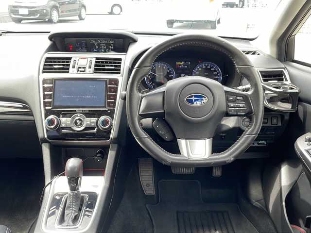 スバル レヴォーグ 1．6GT アイサイト 山梨県 2014(平26)年 6.1万km クリスタルホワイトP ４WD/純正SDナビ（CN-LR700D）/CD/DVD/BT/フルセグテレビ/バックカメラ/クルーズコントロール/プッシュスタート/ETC/純正LEDヘッドライト/社外デジタルインナーミラー型ドラレコ/前席パワーシート/衝突軽減ブレーキ/純正ホイール（夏タイヤ）積み込み