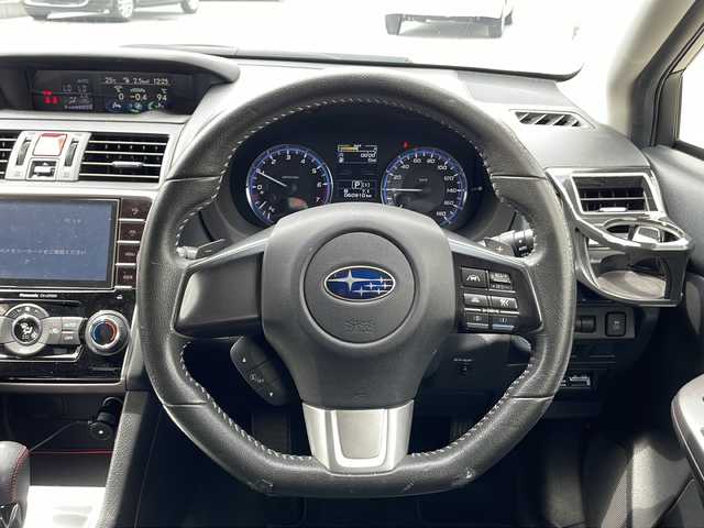 スバル レヴォーグ 1．6GT アイサイト 山梨県 2014(平26)年 6.1万km クリスタルホワイトP ４WD/純正SDナビ（CN-LR700D）/CD/DVD/BT/フルセグテレビ/バックカメラ/クルーズコントロール/プッシュスタート/ETC/純正LEDヘッドライト/社外デジタルインナーミラー型ドラレコ/前席パワーシート/衝突軽減ブレーキ/純正ホイール（夏タイヤ）積み込み