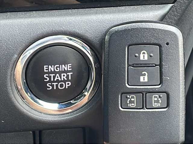 トヨタ ヴォクシー ZS 煌 山口県 2018(平30)年 7万km ブラック 純正ナビ/Bluetooth/ワンセグテレビ/バックカメラ/両側パワースライドドア/トヨタセーフティセンス/レーンキープアシスト/クルーズコントロール/オートハイビーム/ETC/純正16インチAW