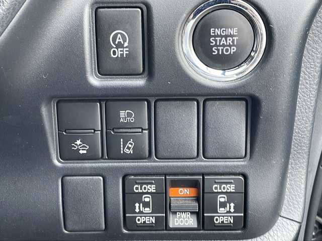 トヨタ ヴォクシー ZS 煌 山口県 2018(平30)年 7万km ブラック 純正ナビ/Bluetooth/ワンセグテレビ/バックカメラ/両側パワースライドドア/トヨタセーフティセンス/レーンキープアシスト/クルーズコントロール/オートハイビーム/ETC/純正16インチAW