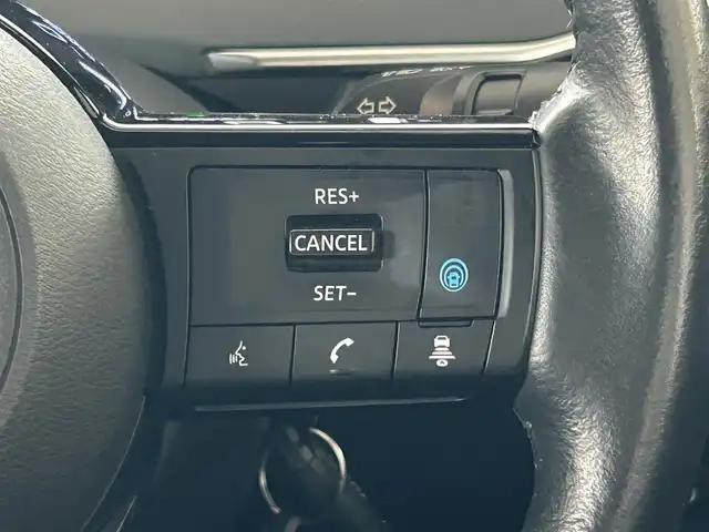 日産 ノート X FOUR 道東・釧路十勝 2022(令4)年 7.8万km ピュアホワイトパール 4WD/純正ナビ/(BT/USB/HDMI/Apple car play/Android)/フルセグテレビ/全方位カメラ/ETC2.0/プッシュスタート/スマートキー/ワイヤレス充電器/全方位運転支援システム/インテリジェントエマージェンシーブレーキ/プロパイロット/追従式クルーズコントロール/革巻きステアリング/ステアリングスイッチ/ステアリングヒーター/前席シートヒーター/前後コーナーセンサー/オートライト/オートマチックハイビーム/保証書/取扱説明書/記録簿