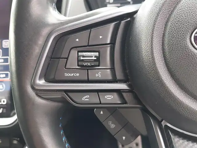 スバル レヴォーグ 1．8GT－H EX 東京都 2023(令5)年 4.4万km クリスタルホワイトP ワンセグテレビ/バックカメラ/サイドカメラ（左側）/アイドリングストップ/ウィンカーミラー/ETC/デジタルルームミラー/追従機能/ワンセグテレビ/プッシュスタート/パワーバックドア