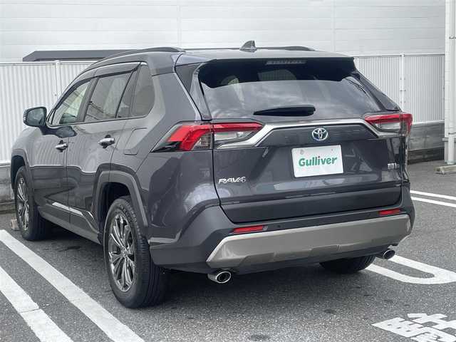 トヨタ ＲＡＶ４ ハイブリッドG 群馬県 2024(令6)年 1.1万km グレーメタリック ワンオーナー/4WD/純正ナビ(AM・FM/BT/フルセグTV)/ビルトインETC2.0/追従クルーズコントロール/横滑り防止装置/車線逸脱防止アラート/ステアリングスイッチ/ステアリングヒーター/パワーシート(D席)/シートメモリー(D席)/シートヒーター・クーラー(D/N席)/オートライト/LEDヘッドライト/電格ミラー/コーナーセンサー/全方位モニター/プッシュスタート/スマートキー×2/取扱説明書/保証書/記録簿