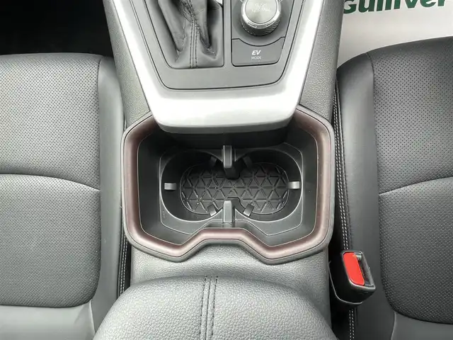 トヨタ ＲＡＶ４ ハイブリッドG 群馬県 2024(令6)年 1.1万km グレーメタリック ワンオーナー/4WD/純正ナビ(AM・FM/BT/フルセグTV)/ビルトインETC2.0/追従クルーズコントロール/横滑り防止装置/車線逸脱防止アラート/ステアリングスイッチ/ステアリングヒーター/パワーシート(D席)/シートメモリー(D席)/シートヒーター・クーラー(D/N席)/オートライト/LEDヘッドライト/電格ミラー/コーナーセンサー/全方位モニター/プッシュスタート/スマートキー×2/取扱説明書/保証書/記録簿