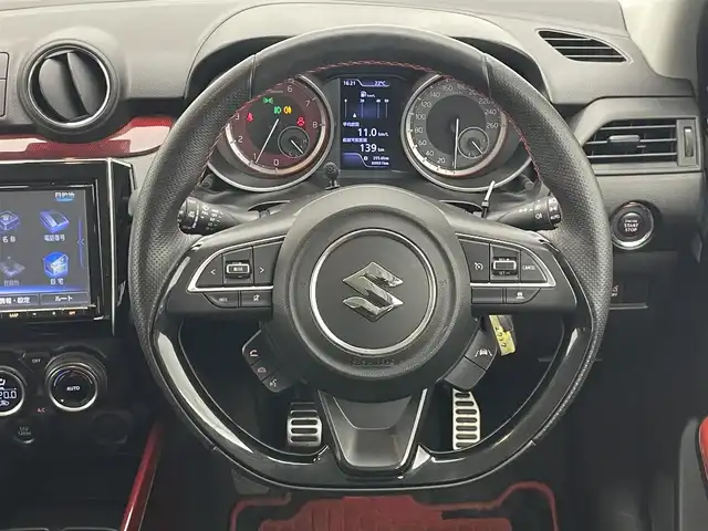 スズキ スイフト スポーツ セーフティPKG 愛知県 2017(平29)年 7万km ピュアホワイトP 純正８型ナビ　フルセグＴＶ　ＢＴ　全方位カメラ　ＥＴＣ　シートヒーター　スズキセーフティサポート　衝突軽減　車線逸脱　レーダークルーズコントロール　ＬＥＤオートライト　フォグランプ　純正マット　禁煙車