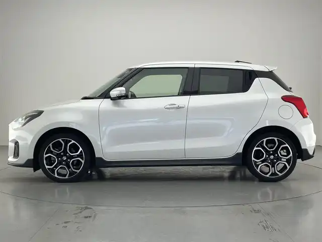 スズキ スイフト スポーツ セーフティPKG 愛知県 2017(平29)年 7万km ピュアホワイトP 純正８型ナビ　フルセグＴＶ　ＢＴ　全方位カメラ　ＥＴＣ　シートヒーター　スズキセーフティサポート　衝突軽減　車線逸脱　レーダークルーズコントロール　ＬＥＤオートライト　フォグランプ　純正マット　禁煙車