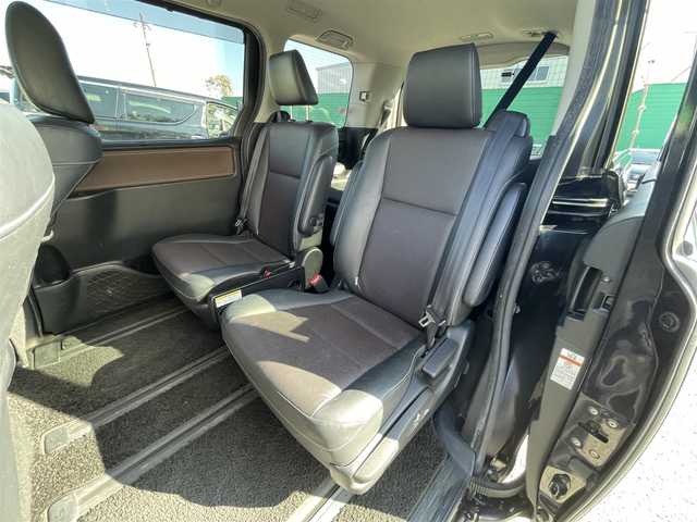 トヨタ エスクァイア ハイブリッド Gi 千葉県 2015(平27)年 8.5万km スパークリングブラックパールクリスタルシャイン ・社外メモリナビ/・Bluetooth/・フルセグ CD DVD/・アルパインフリップダウンモニター/・置き型充電/・クルーズコントロール/・両側パワースライド/・ドアバイザー/・オートライト/・フォグランプ/・電極ミラー/・ビルドインETC/・スマートキー/・スペアキー有/・社外17インチAW