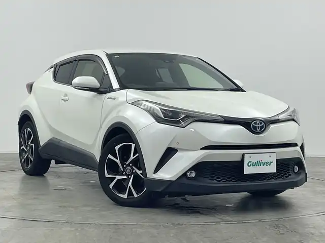 トヨタ Ｃ－ＨＲ G 群馬県 2018(平30)年 3.1万km ホワイトパールクリスタルシャイン アルパイン９型ナビ　フルセグＴＶ　バックカメラ　前席シートヒーター　ハーフレザーシート　衝突被害軽減ブレーキ　アダプティブクルーズコントロール　電動パーキング　ＥＴＣ２．０　ＬＥＤライト　禁煙車