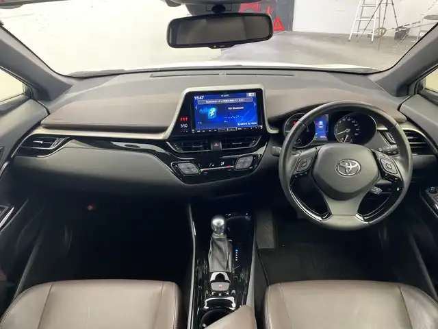 トヨタ Ｃ－ＨＲ G 群馬県 2018(平30)年 3.1万km ホワイトパールクリスタルシャイン アルパイン９型ナビ　フルセグＴＶ　バックカメラ　前席シートヒーター　ハーフレザーシート　衝突被害軽減ブレーキ　アダプティブクルーズコントロール　電動パーキング　ＥＴＣ２．０　ＬＥＤライト　禁煙車