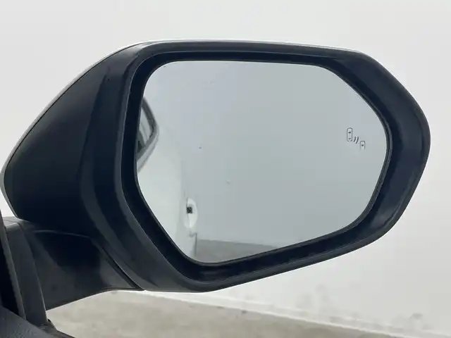 トヨタ Ｃ－ＨＲ G 群馬県 2018(平30)年 3.1万km ホワイトパールクリスタルシャイン アルパイン９型ナビ　フルセグＴＶ　バックカメラ　前席シートヒーター　ハーフレザーシート　衝突被害軽減ブレーキ　アダプティブクルーズコントロール　電動パーキング　ＥＴＣ２．０　ＬＥＤライト　禁煙車