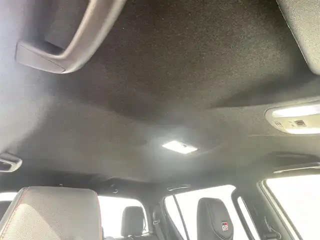 トヨタ ハイラックス Z GRスポーツ 福岡県 2023(令5)年 3.1万km スーパーホワイトⅡ 純正8インチディスプレイオーディオ(AM/FM/BT/Miracast)/全方位カメラ/コーナーセンサー/レーダークルコン/パドルシフト/ETC/前後ドラレコ/DAC/ベッドライナー/サイドステップ/トノカバー/バグガード/GRマッドフラップ/USBポート/純正18インチアルミホイール/スマートキー/プッシュスタート