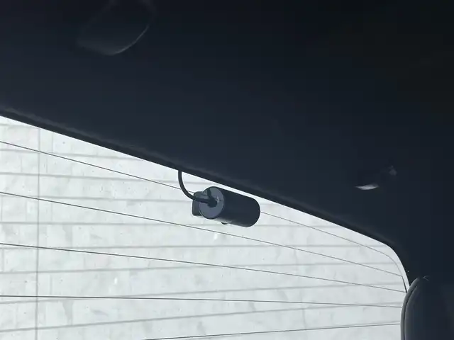 トヨタ ハイラックス Z GRスポーツ 福岡県 2023(令5)年 3.1万km スーパーホワイトⅡ 純正8インチディスプレイオーディオ(AM/FM/BT/Miracast)/全方位カメラ/コーナーセンサー/レーダークルコン/パドルシフト/ETC/前後ドラレコ/DAC/ベッドライナー/サイドステップ/トノカバー/バグガード/GRマッドフラップ/USBポート/純正18インチアルミホイール/スマートキー/プッシュスタート