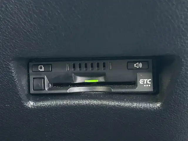 トヨタ シエンタ ハイブリッド G 静岡県 2017(平29)年 7万km ホワイトパールクリスタルシャイン ユーザー買取り車両/純正ナビ（TV.BT.AM.FM）/純正LEDヘッドライト/純正フロアマット/純正バイザー/純正オーディオ/両側パワースライドドア/D/Nシートヒーター/ドライブレコーダー/7人乗り