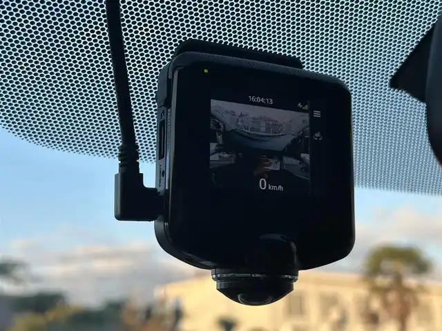 トヨタ シエンタ ハイブリッド G 静岡県 2017(平29)年 7万km ホワイトパールクリスタルシャイン ユーザー買取り車両/純正ナビ（TV.BT.AM.FM）/純正LEDヘッドライト/純正フロアマット/純正バイザー/純正オーディオ/両側パワースライドドア/D/Nシートヒーター/ドライブレコーダー/7人乗り