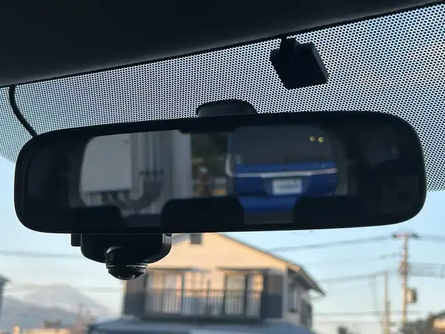 トヨタ シエンタ ハイブリッド G 静岡県 2017(平29)年 7万km ホワイトパールクリスタルシャイン ユーザー買取り車両/純正ナビ（TV.BT.AM.FM）/純正LEDヘッドライト/純正フロアマット/純正バイザー/純正オーディオ/両側パワースライドドア/D/Nシートヒーター/ドライブレコーダー/7人乗り