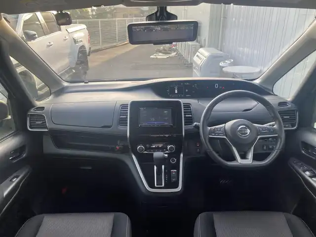 日産 セレナ ハイウェイスター 岡山県 2017(平29)年 6.6万km ダイヤモンドブラック 禁煙車/プロパイロット/・エマージェンシーブレーキ/・標識検知機能/・車線逸脱警報/・車線逸脱防止装置/・ふらつき警報/両側パワースライドドア /アラウンドビューモニター/パーキングアシスト/社外７インチナビ/・フルセグTV.Bluetooth.CD/DVD.SD/ETC2.0/フロアマット・ドアバイザー/保証書・取説/スマートキー/プッシュスタート/スペアキー