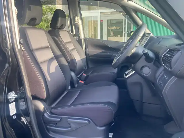 日産 セレナ ハイウェイスター 岡山県 2017(平29)年 6.6万km ダイヤモンドブラック 禁煙車/プロパイロット/・エマージェンシーブレーキ/・標識検知機能/・車線逸脱警報/・車線逸脱防止装置/・ふらつき警報/両側パワースライドドア /アラウンドビューモニター/パーキングアシスト/社外７インチナビ/・フルセグTV.Bluetooth.CD/DVD.SD/ETC2.0/フロアマット・ドアバイザー/保証書・取説/スマートキー/プッシュスタート/スペアキー