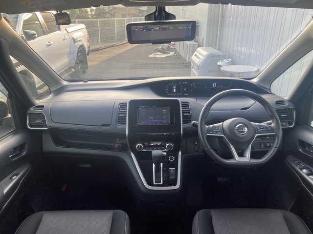 日産 セレナ ハイウェイスター 岡山県 2017(平29)年 6.6万km ダイヤモンドブラック 禁煙車/プロパイロット/・エマージェンシーブレーキ/・標識検知機能/・車線逸脱警報/・車線逸脱防止装置/・ふらつき警報/両側パワースライドドア /アラウンドビューモニター/パーキングアシスト/社外７インチナビ/・フルセグTV.Bluetooth.CD/DVD.SD/ETC2.0/フロアマット・ドアバイザー/保証書・取説/スマートキー/プッシュスタート/スペアキー