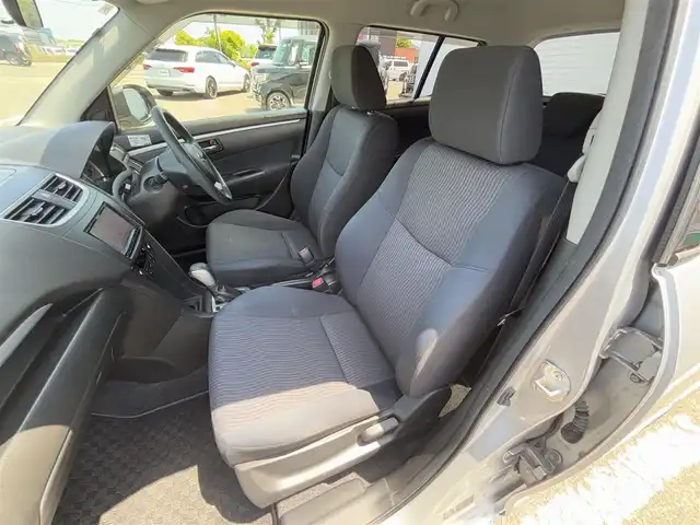 スズキ スイフト XG 徳島県 2013(平25)年 7.6万km スターシルバーメタリック SDナビ/バックカメラ/Bluetooth接続/プッシュスタート/ドアバイザー/横滑り防止措置/純正フロアマット/スマートキー/パワーステアリング