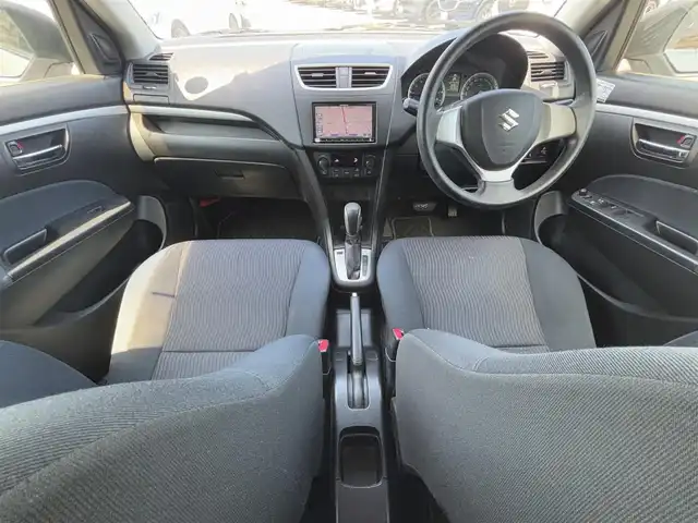 スズキ スイフト XG 徳島県 2013(平25)年 7.6万km スターシルバーメタリック SDナビ/バックカメラ/Bluetooth接続/プッシュスタート/ドアバイザー/横滑り防止措置/純正フロアマット/スマートキー/パワーステアリング