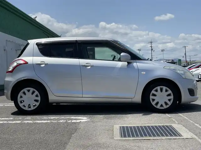 スズキ スイフト XG 徳島県 2013(平25)年 7.6万km スターシルバーメタリック SDナビ/バックカメラ/Bluetooth接続/プッシュスタート/ドアバイザー/横滑り防止措置/純正フロアマット/スマートキー/パワーステアリング