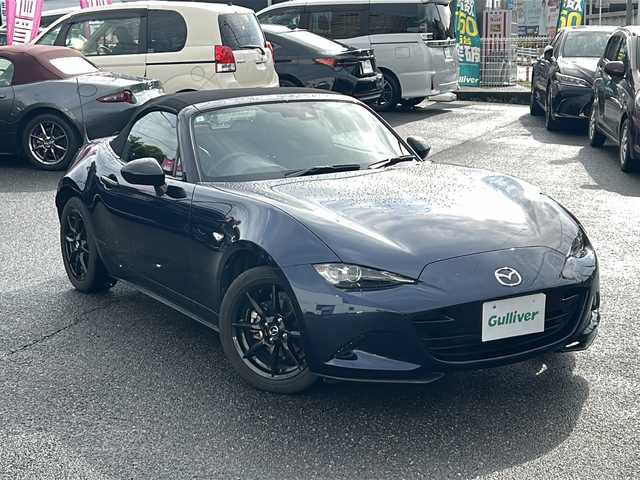 マツダ ロードスター RS 愛知県 2023(令5)年 3.5万km ディープクリスタルブルーマイカ /禁煙車/ワンオーナー//6速MT//メーカーSDナビ//フルセグTV//Bluetooth//CD.DVD.USB//ETC//スマートシティブレーキサポート//BSM//車線逸脱警報システム//横滑り防止（DSC）//パーキングセンサー//クルーズコントロール//黒レザーシート//D/N席シートヒーター//革巻きステアリング//ステアリングスイッチ//プッシュスタート//純正フロアマット//LEDオートライト//取扱説明書//新車保証書//スペアキー