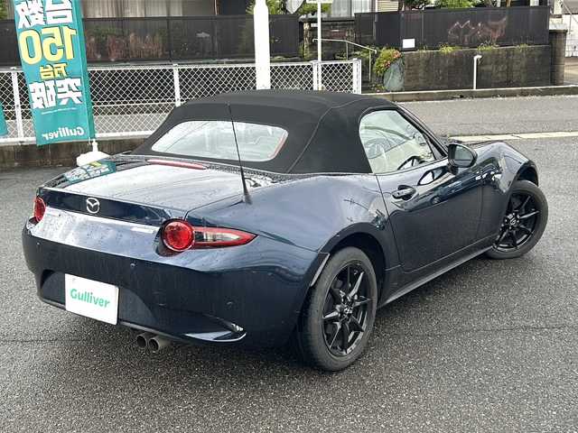 マツダ ロードスター RS 愛知県 2023(令5)年 3.5万km ディープクリスタルブルーマイカ /禁煙車/ワンオーナー//6速MT//メーカーSDナビ//フルセグTV//Bluetooth//CD.DVD.USB//ETC//スマートシティブレーキサポート//BSM//車線逸脱警報システム//横滑り防止（DSC）//パーキングセンサー//クルーズコントロール//黒レザーシート//D/N席シートヒーター//革巻きステアリング//ステアリングスイッチ//プッシュスタート//純正フロアマット//LEDオートライト//取扱説明書//新車保証書//スペアキー