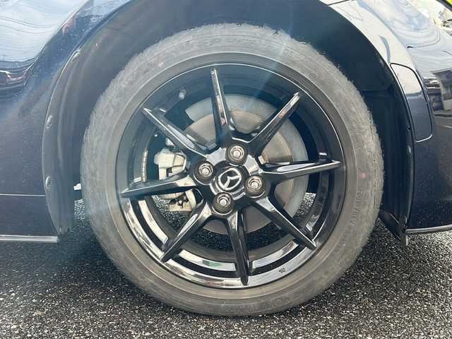 マツダ ロードスター RS 愛知県 2023(令5)年 3.5万km ディープクリスタルブルーマイカ /禁煙車/ワンオーナー//6速MT//メーカーSDナビ//フルセグTV//Bluetooth//CD.DVD.USB//ETC//スマートシティブレーキサポート//BSM//車線逸脱警報システム//横滑り防止（DSC）//パーキングセンサー//クルーズコントロール//黒レザーシート//D/N席シートヒーター//革巻きステアリング//ステアリングスイッチ//プッシュスタート//純正フロアマット//LEDオートライト//取扱説明書//新車保証書//スペアキー