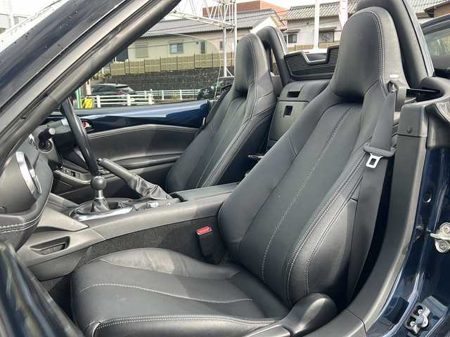 マツダ ロードスター RS 愛知県 2023(令5)年 3.5万km ディープクリスタルブルーマイカ /禁煙車/ワンオーナー//6速MT//メーカーSDナビ//フルセグTV//Bluetooth//CD.DVD.USB//ETC//スマートシティブレーキサポート//BSM//車線逸脱警報システム//横滑り防止（DSC）//パーキングセンサー//クルーズコントロール//黒レザーシート//D/N席シートヒーター//革巻きステアリング//ステアリングスイッチ//プッシュスタート//純正フロアマット//LEDオートライト//取扱説明書//新車保証書//スペアキー