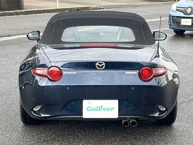 マツダ ロードスター RS 愛知県 2023(令5)年 3.5万km ディープクリスタルブルーマイカ /禁煙車/ワンオーナー//6速MT//メーカーSDナビ//フルセグTV//Bluetooth//CD.DVD.USB//ETC//スマートシティブレーキサポート//BSM//車線逸脱警報システム//横滑り防止（DSC）//パーキングセンサー//クルーズコントロール//黒合皮レザーシート//D/N席シートヒーター//革巻きステアリング//ステアリングスイッチ//プッシュスタート//純正フロアマット//LEDオートライト//取扱説明書/新車保証書//スペアキー