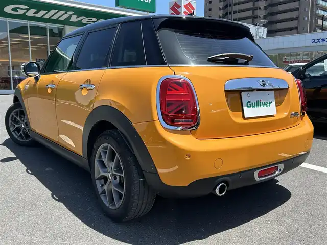 ＭＩＮＩ ミニ クーパー D 島根県 2016(平28)年 6.8万km オレンジⅡ 純正ナビ　/バックカメラ　/ＥＴＣ　/前後ドラレコ　/スマートキー　/ＭＴモード付きＡＴ　/社外ＢＢＳアルミホイール　/オートライト　/純正フロアマット