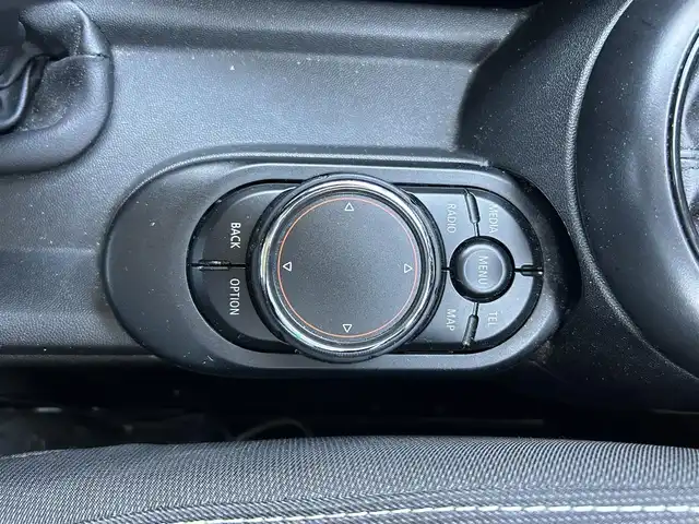 ＭＩＮＩ ミニ クーパー D 島根県 2016(平28)年 6.8万km オレンジⅡ 純正ナビ　/バックカメラ　/ＥＴＣ　/前後ドラレコ　/スマートキー　/ＭＴモード付きＡＴ　/社外ＢＢＳアルミホイール　/オートライト　/純正フロアマット