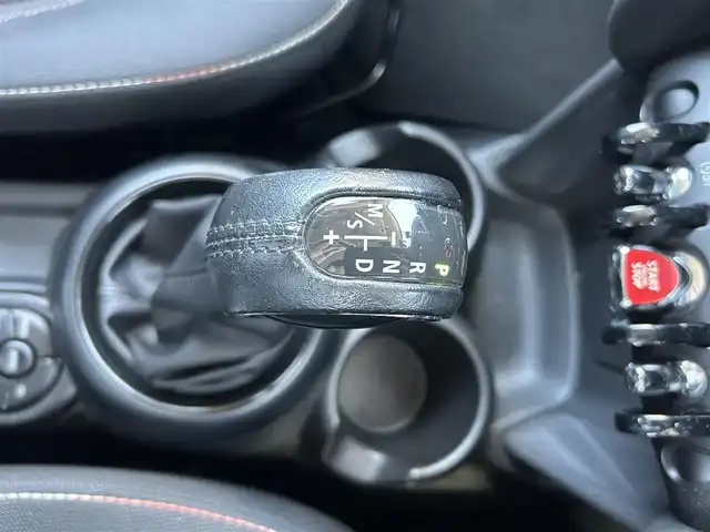 ＭＩＮＩ ミニ クーパー D 島根県 2016(平28)年 6.8万km オレンジⅡ 純正ナビ　/バックカメラ　/ＥＴＣ　/前後ドラレコ　/スマートキー　/ＭＴモード付きＡＴ　/社外ＢＢＳアルミホイール　/オートライト　/純正フロアマット