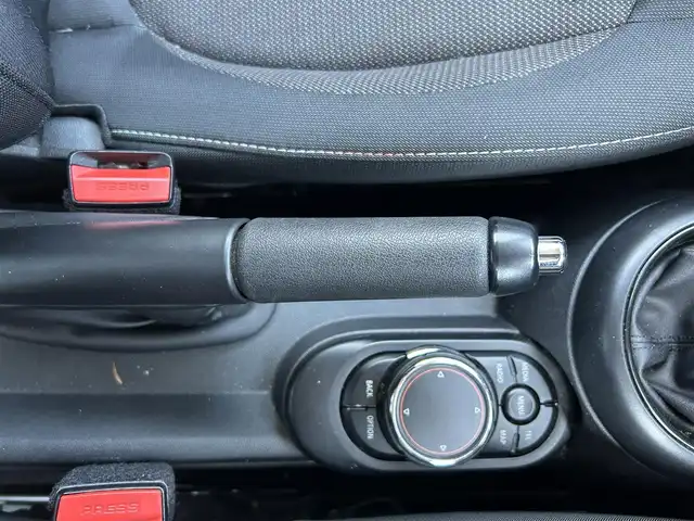 ＭＩＮＩ ミニ クーパー D 島根県 2016(平28)年 6.8万km オレンジⅡ 純正ナビ　/バックカメラ　/ＥＴＣ　/前後ドラレコ　/スマートキー　/ＭＴモード付きＡＴ　/社外ＢＢＳアルミホイール　/オートライト　/純正フロアマット