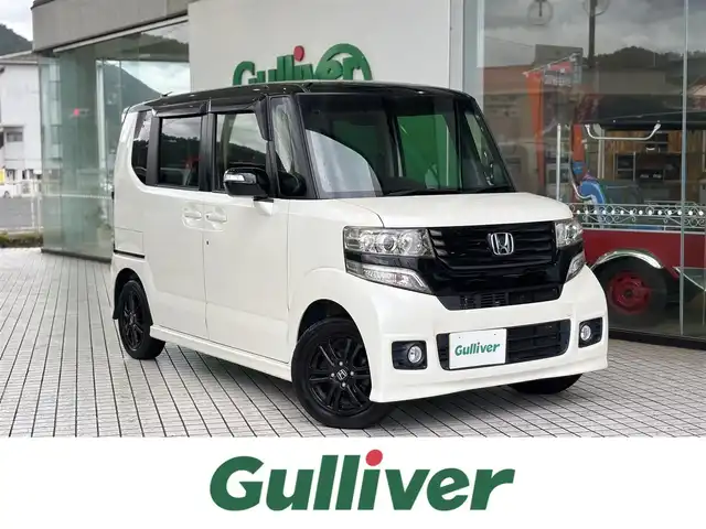 ホンダ Ｎ ＢＯＸ カスタム G SSパッケージ 京都府 2014(平26)年 6.7万km プレミアムホワイトパール ワンオーナー/純正ギャザーズナビ、地デジ、Bluetooth/バックカメラ/ステアリグスイッチ/オートライト/ETC/両側パワースランドドア/ディスチャージ/純正14インチアルミホイール/保証書/取扱説明書