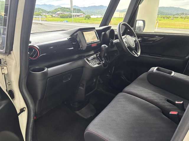 ホンダ Ｎ ＢＯＸ カスタム G SSパッケージ 京都府 2014(平26)年 6.7万km プレミアムホワイトパール ワンオーナー/純正ギャザーズナビ、地デジ、Bluetooth/バックカメラ/ステアリグスイッチ/オートライト/ETC/両側パワースランドドア/ディスチャージ/純正14インチアルミホイール/保証書/取扱説明書