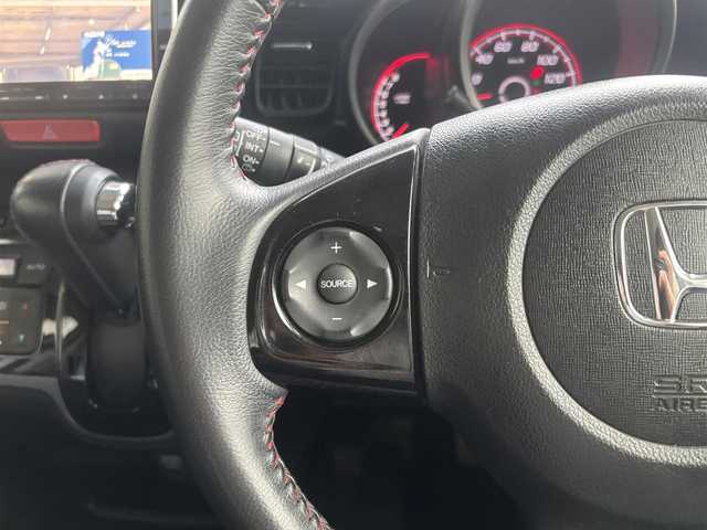 ホンダ Ｎ ＢＯＸ カスタム G SSパッケージ 京都府 2014(平26)年 6.7万km プレミアムホワイトパール ワンオーナー/純正ギャザーズナビ、地デジ、Bluetooth/バックカメラ/ステアリグスイッチ/オートライト/ETC/両側パワースランドドア/ディスチャージ/純正14インチアルミホイール/保証書/取扱説明書