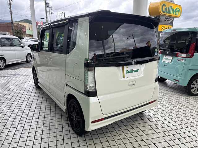 ホンダ Ｎ ＢＯＸ カスタム G SSパッケージ 京都府 2014(平26)年 6.7万km プレミアムホワイトパール ワンオーナー/純正ギャザーズナビ、地デジ、Bluetooth/バックカメラ/ステアリグスイッチ/オートライト/ETC/両側パワースランドドア/ディスチャージ/純正14インチアルミホイール/保証書/取扱説明書