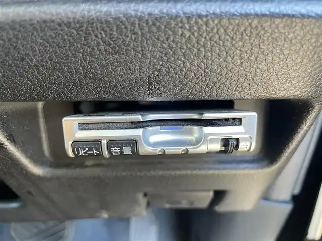 スズキ スペーシア カスタム HYBRID GS 和歌山県 2018(平30)年 9.4万km ブルーイッシュブラックパール3 (株)IDOMが運営する【じしゃロン和歌山店】の自社ローン対象車両になります。こちらは現金ご利用時の価格です。/自社ローンご希望の方は別途その旨お申付け下さい。/片側パワースライドドア/運転席シートヒーター/カーオーディオ（DEH-5100）/LEDヘッドライト/オートライト/純正14インチアルミホイール/衝突被害軽減システム/レーンキープアシスト/横滑り防止装置/ABS