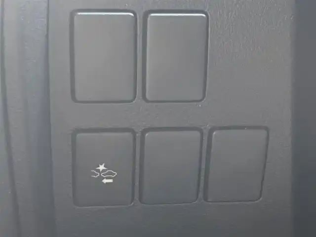 トヨタ ヴェルファイア X 宮城県 2017(平29)年 9.2万km ホワイトパールクリスタルシャイン 両側パワースライドドア　/3列シート８人乗り　/ＡＬＰＩＮＥ11インチナビ　/（フルセグテレビ　CD/DVD　FM/AM　Bluetooth）/純正室内カーテン/ＥＴＣ　/クルーズコントロール　/追突軽減ブレーキ　/横滑り防止/ドライブレコーダー　/ワンオーナー　/保証書/取扱説明書/エンジンスターター/純正アルミホイール