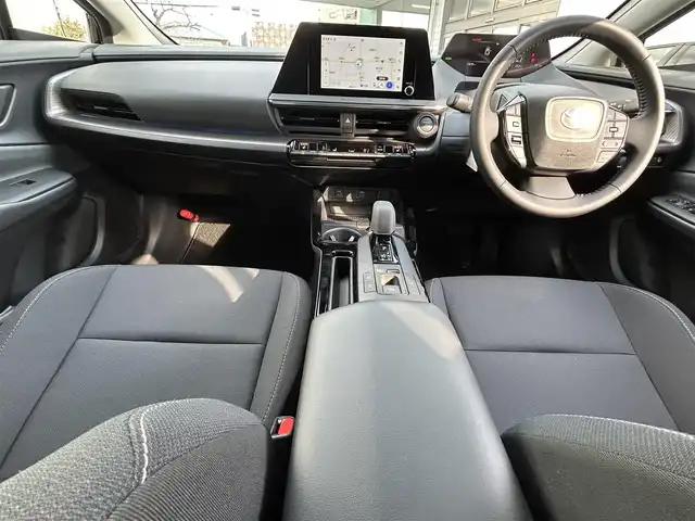 トヨタ プリウス G 愛知県 2025(令7)年 0.2万km アティチュードブラックマイカ ワンオーナー/純正メーカーナビ/バックカメラ/Miracast/レーダークルーズコントロール/レーンディパーチャーアラート/ブラインドスポットモニター/プリクラッシュセーフティー/プロアクティブドライビングアシスト/リアクロストラフィックアラート/後方車両接近告知/クリアランスソナー/リアカメラディテクション/パーキングサポートブレーキ/安心降車アシスト/ステリモ/ハンズフリー